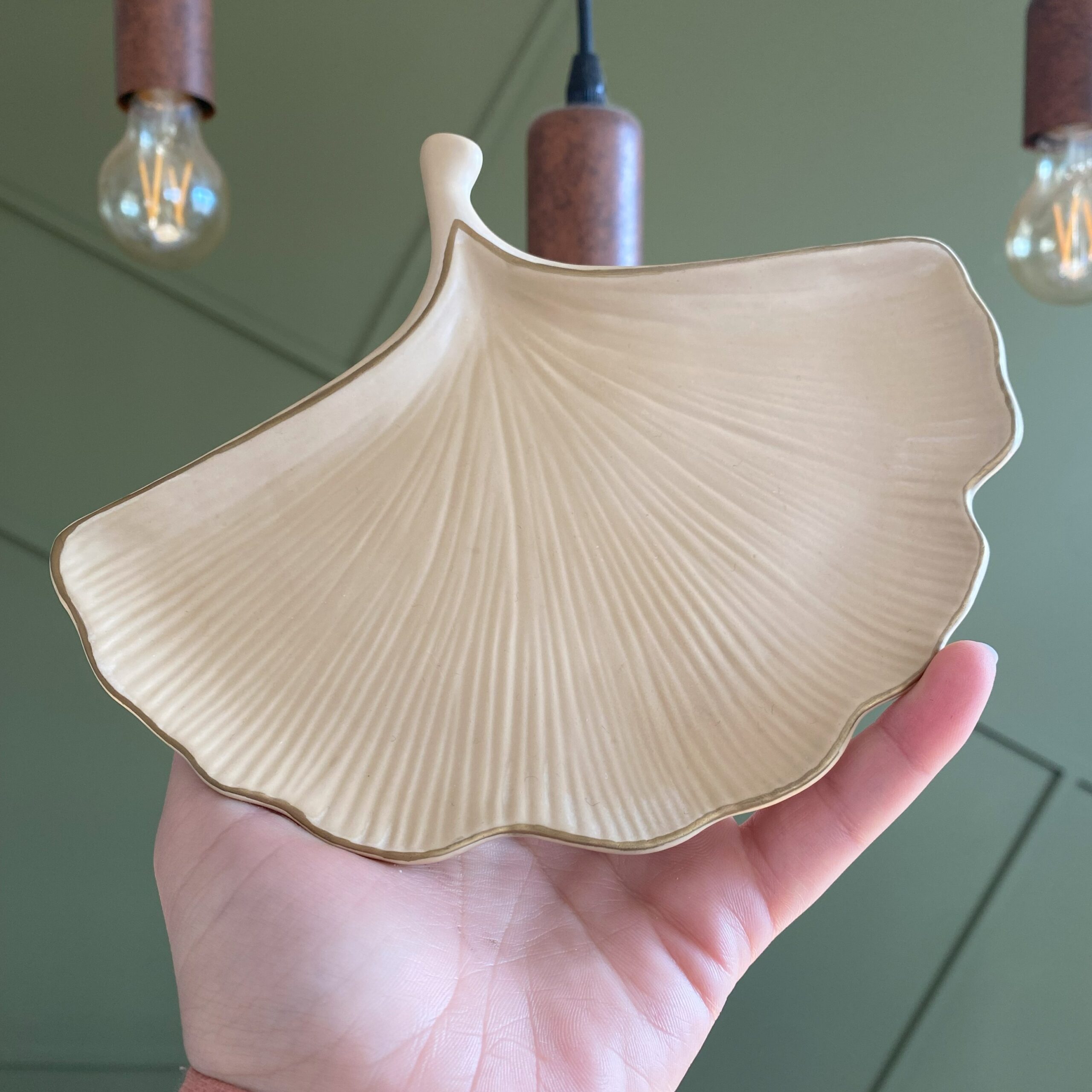 Plateau feuille Ginkgo en Jesmonite