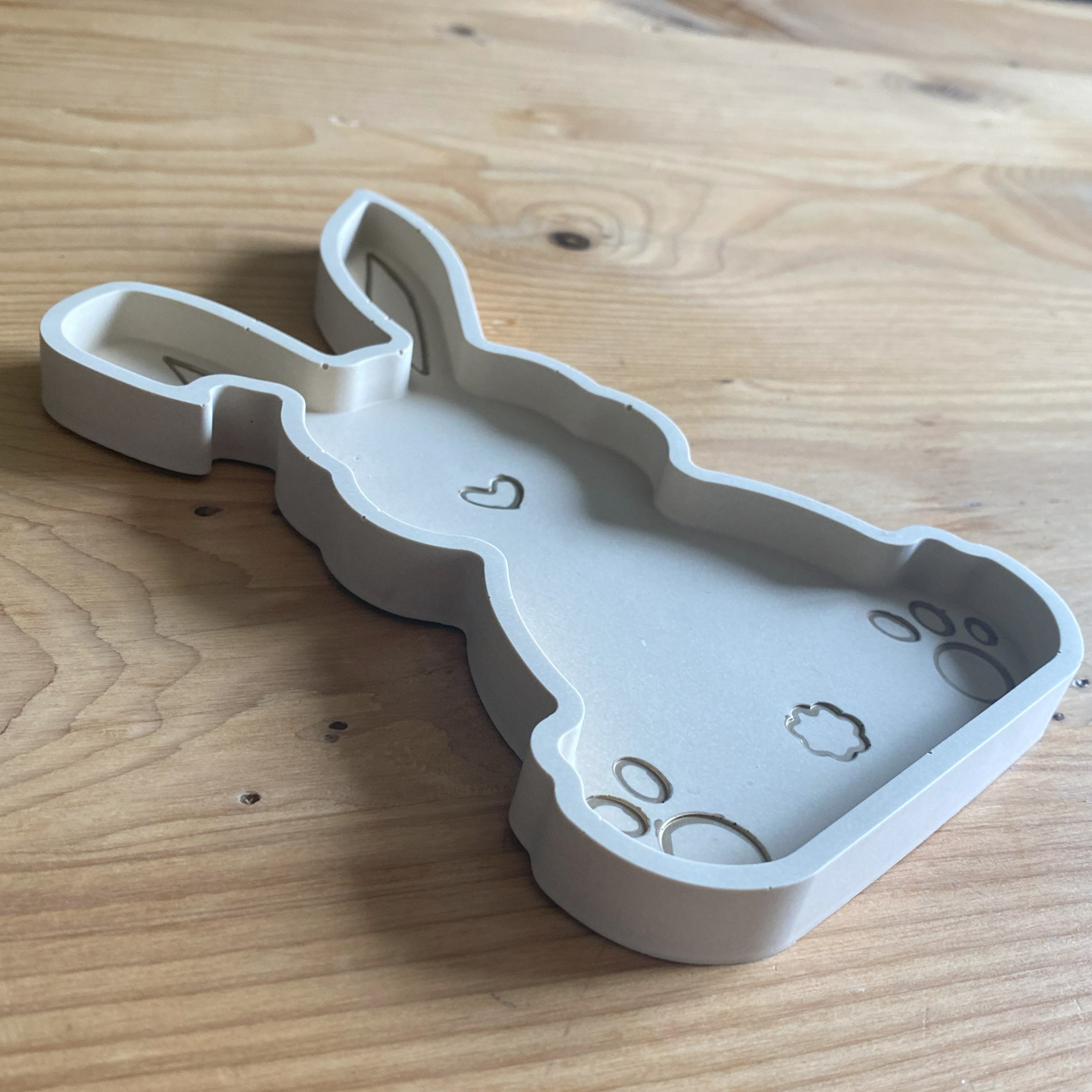 Plateau lapin en Jesmonite